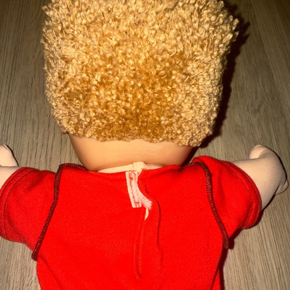 Vibrant Red Outfit Doll‎ with Patterned Shorts - Picture 6 of 7